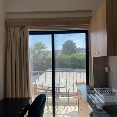 Modern 1br W Double Bed Rm 108 Ξενοδοχείο με διαμερίσματα Πάφος